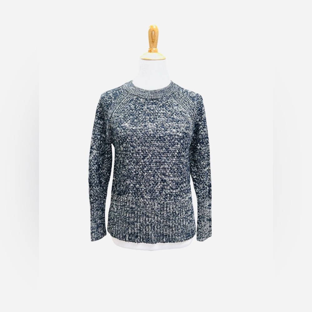 Universal Thread M navy sweater